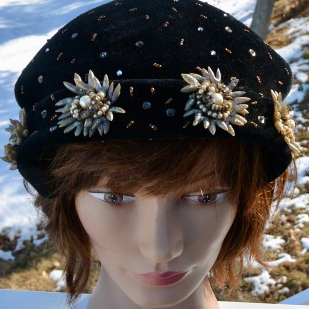 Elsa Schiaparelli HAT Original beaded & Jeweled Haute Couture Tag Sig RARE 1940